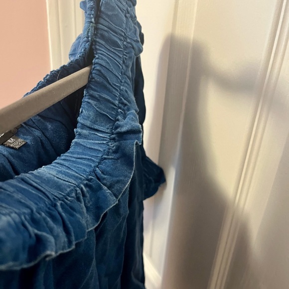 Off the shoulder, crushed fake denim - Picture 3 of 3